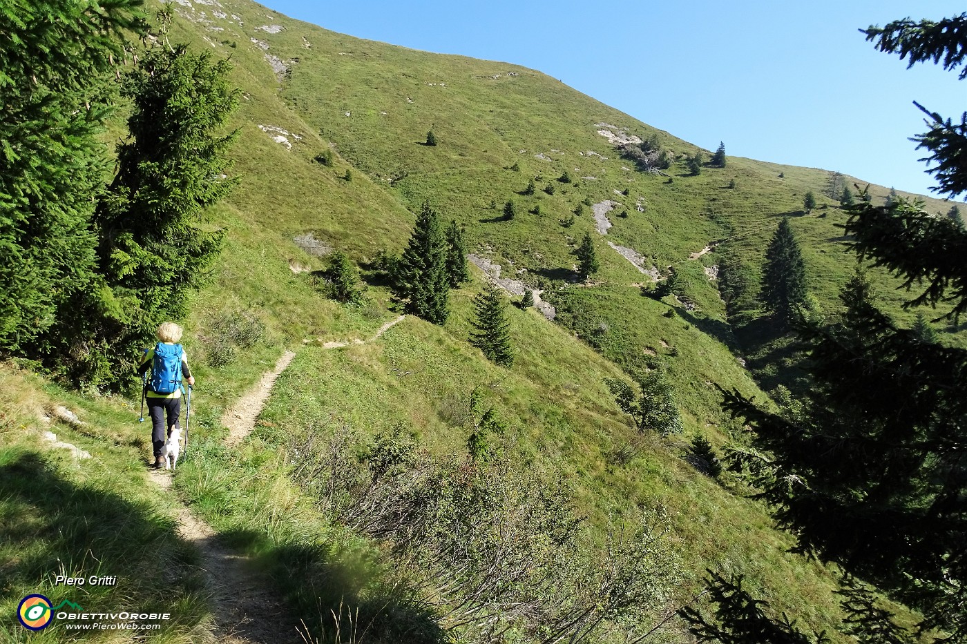 31 In traverso sui fianchi della montagna.JPG